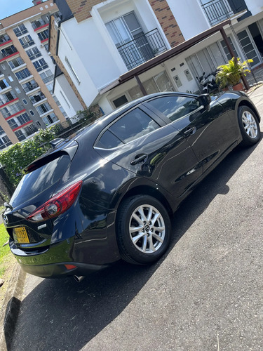 Mazda 3 2.0 Sport Touring