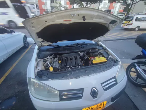 Blanco, Automático, En Aceptable Estado.