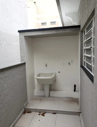 Imóvel Com Duas Casas E Galpão Comercial Com 290 Metros.