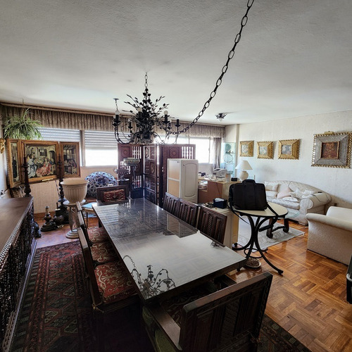 Imagen 2 de 22 de Venta Apartamento Centro A Reciclar 3 Dormitorios, 2 Baños Y Servicio Completo.