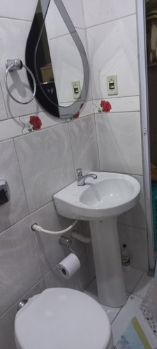 Imagem 10 de 13 de Casa 2 Qrts,um Sendo Suíte,garagem Espaçosa,