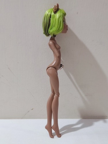 Monster High Mattel 2008, Clawdeen Pelo Verde (incompleta). (Usado)