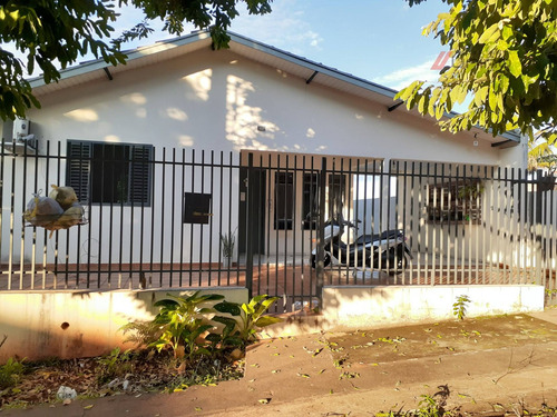Imagem 2 de 12 de Casa Em Jardim America - Umuarama - 2312