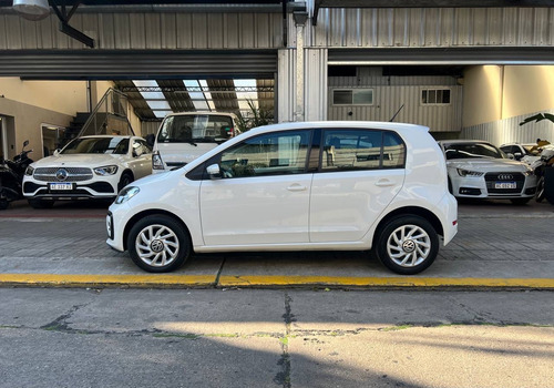 Volkswagen Up! 1.0 High Up! 75cv 5 p