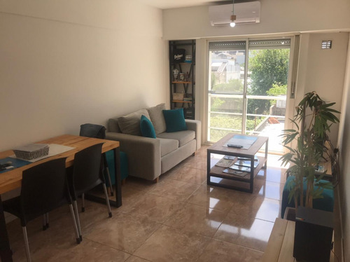 Imagen 1 de 14 de Excelente Departamento 2 Ambientes En Moron, Como Nuevo