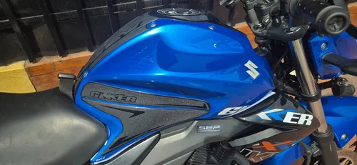Motocicleta Gixxer 150 Modelo 2021 Con 30 Mil Kilómetros