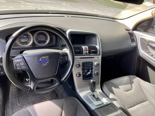 Imagen 8 de 10 de Volvo Xc60 T5 High Plus 2013