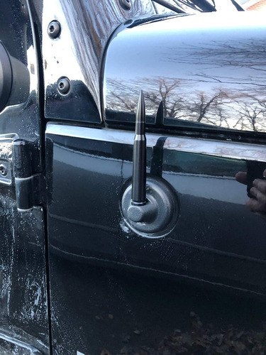 Imagen 3 de 3 de Antena Para Jeep Wrangler Tipo Bala Am Fm Trunknets Inc