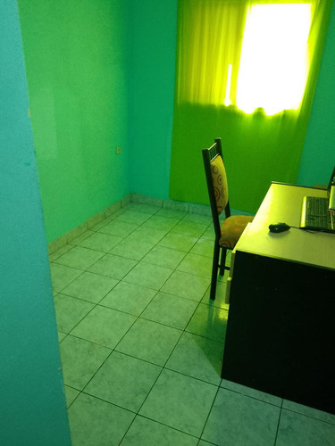 Departamento En Venta - 3 Dormitorios 1 Baño - Cochera - 67mts2 - Merlo