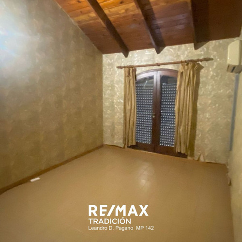 Casa En Venta 3 Dormitorios Barrio Los Troncos