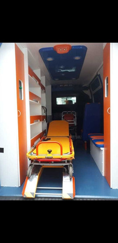 Imagen 2 de 4 de Traslados En Ambulancias Utim Con Médico