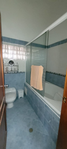 En Venta Town House Amoblado En Mañongo (al)