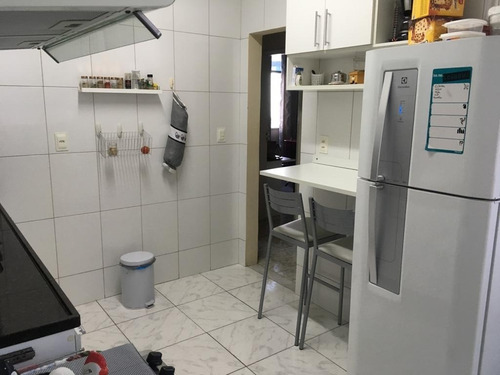 Imagem 11 de 15 de Apartamento Grande Com 2 Quartos Área À Venda, 57 M² - Piedade - Aea2141
