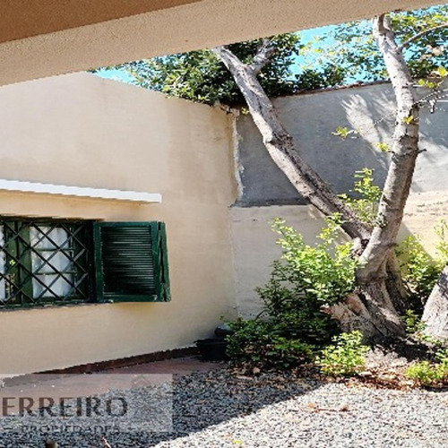 Casa En Muñiz 200m2, Centro.