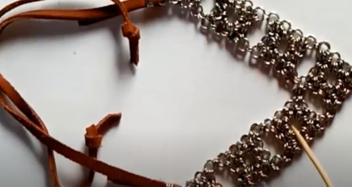 Imagen 5 de 6 de Video Tutorial ¦ Curso Tejido Medieval ¦ Collar Victoria