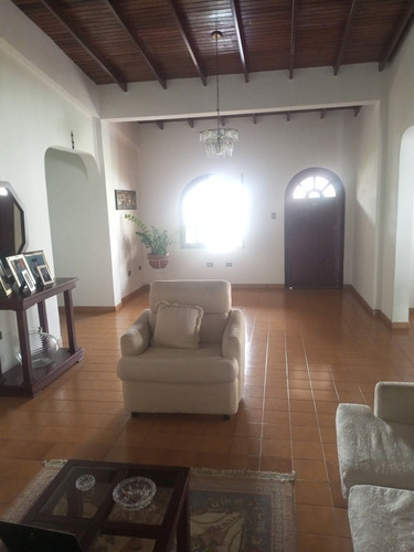 Imagen 4 de 15 de Amplia Y Hermosa Casa En La Mejor Urb. De La Ciudad