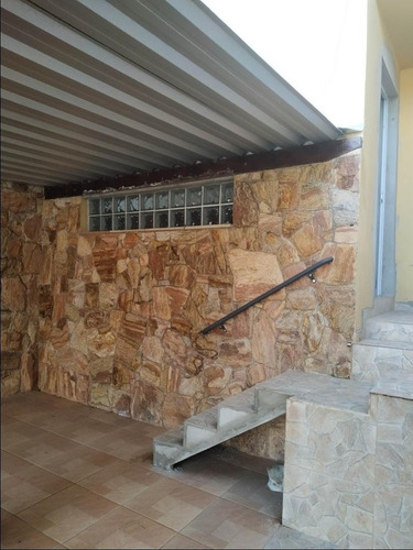 Imagem 2 de 23 de Casa Com Ótima Localização - 3 Dormitórios - Ca0125
