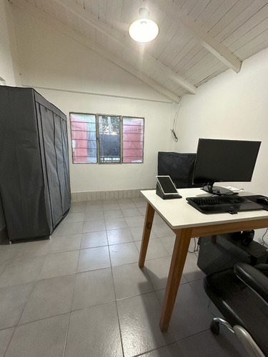 Casa En Virrey Del Pino A Pasos De Ruta 3