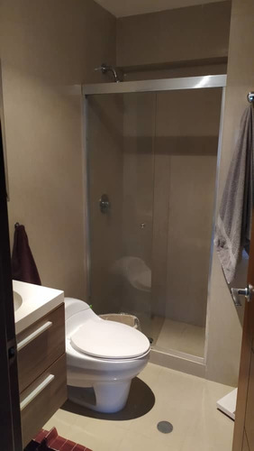 Imagen 8 de 19 de Apartamento A La Venta, Res. Las Brisas, Mañongo, Carabobo