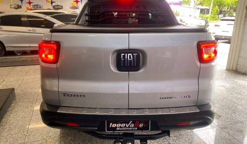 Imagem 10 de 12 de Fiat Toro 2.4 16v Multiair Flex Freedom At9