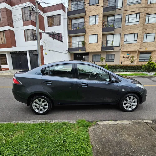 Mazda 2 Mazda 2 sedan automático