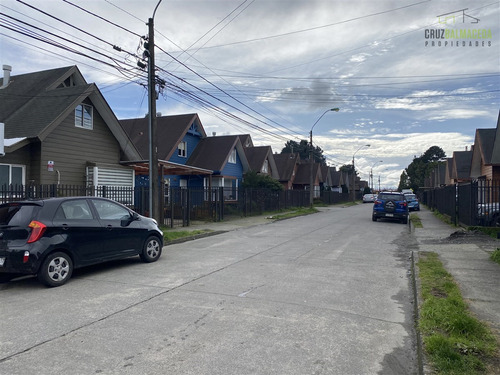 Casa En Arriendo De 4 Dorm. En Puerto Montt