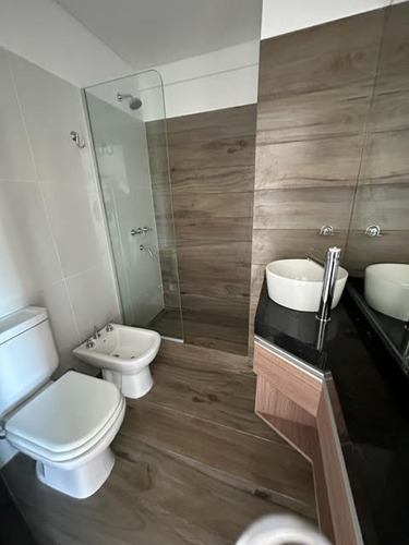 Venta - Hermoso Depto 2 Ambientes A Estrenar Con Cochera