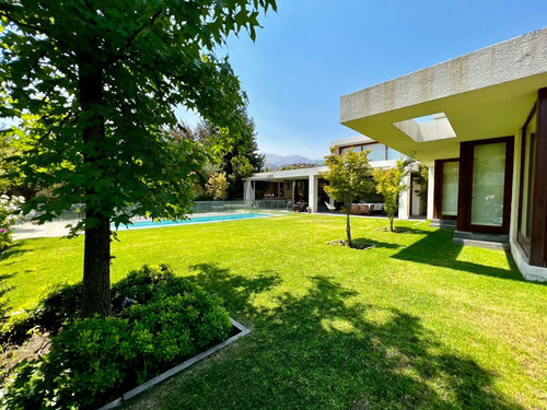 Gran Casa En Condominio Exclusivo Gonzalo Mardones