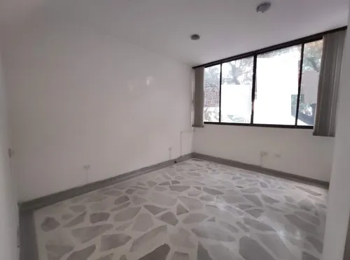 Oficina En Arriendo En Centro. Cod A27515