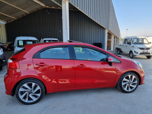 Imagen 6 de 14 de Kia Rio 5 Ex 1.4 6mt Ac Full 2017