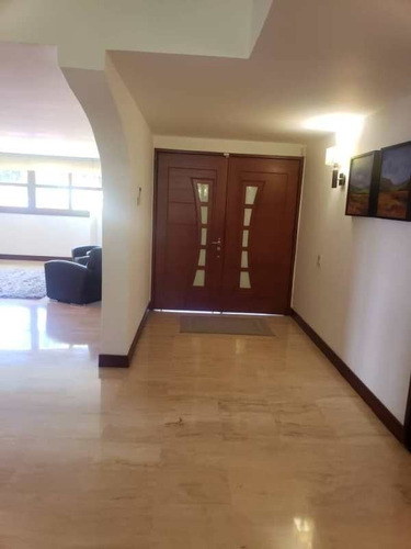 Imagen 2 de 19 de Casa En Venta