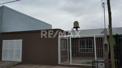 Venta Casa Dos Dormitorios, 200 M2