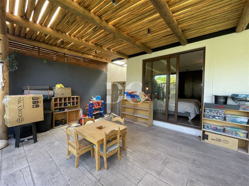Colegio Pedregales En Piedra Roja Chicureo Colina