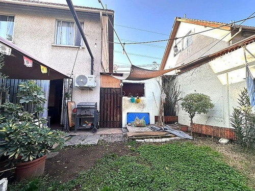 Amplia Casa Y Local Comercial 5d+ 3b+est En Quilicura