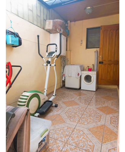 Casa De Un Piso Con Excelente Ubicación En Villa Alemana