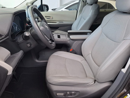 Toyota Sienna 2.5 Limited At hibrida