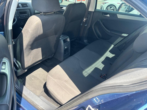 Volkswagen Jetta 2.5 Trendline At