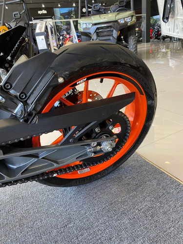 Imagen 13 de 16 de Ktm Duke 390 Service Al Dia - Inmaculada