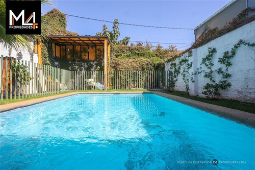Casa En Venta En Ñuñoa