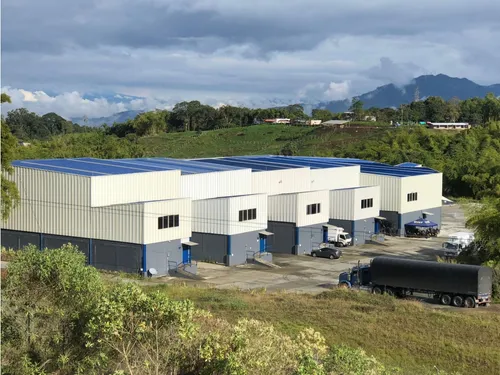 Bodegas 1 Y 4 En Venta Via Condina