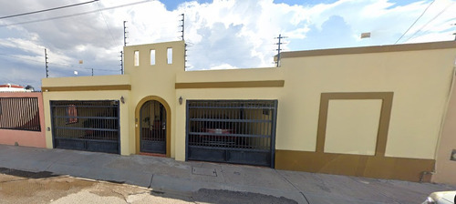 Casa En Venta Por Plaza Real De Recuperación Bancaria. Fm17