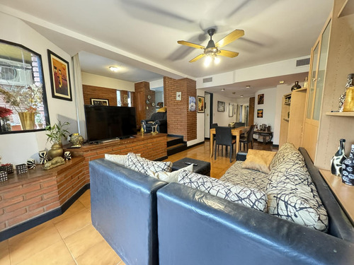 Departamento De 3 Dormitorios En Barrio Martin Piso Exclusivo Con Cochera
