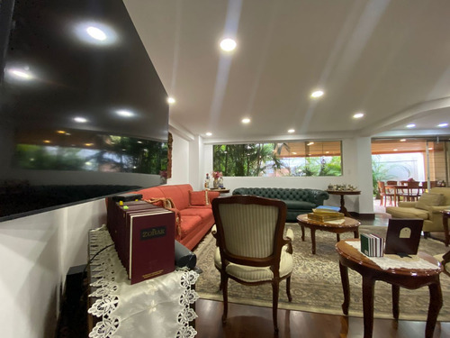 Planta Baja Aparta - Quinta En Venta En El Country Club