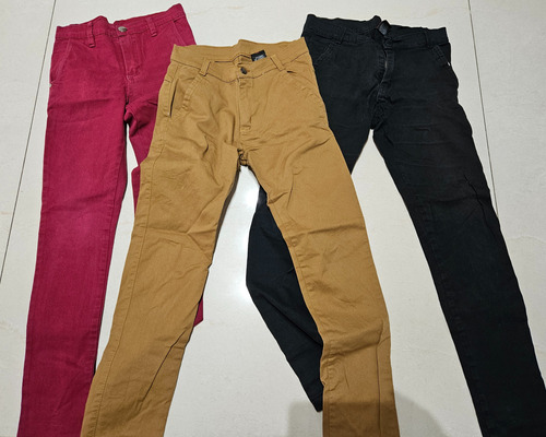 3 Jeans Niños - Color Bordo T12/camel-negro  T14 - Excelente