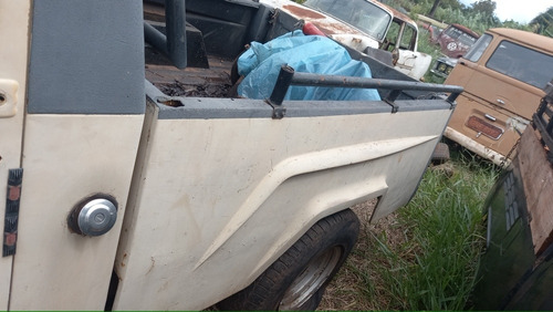 Ford Pick-up Willys F75 Rural 4x4