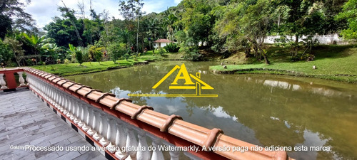 Linda Chácara Com Lago, Nascente E Pisicina Em Juquitiba