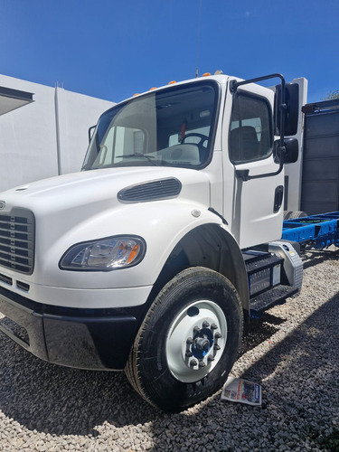 Camion Rabon Para 10 Toneladas Freightlier M2 Modelo 2024