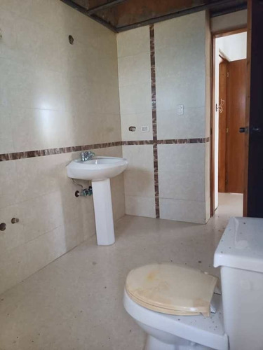 Imagen 9 de 16 de En Venta Town House Playa El Angel. Playa Moreno. Pampatar.