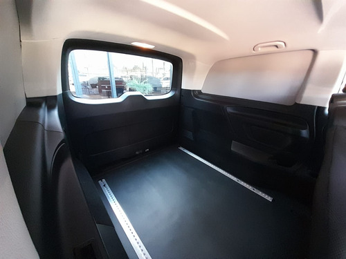 Imagen 14 de 16 de Mercedes Benz Vito 111 Cdi Furgon Plus Aa 2021