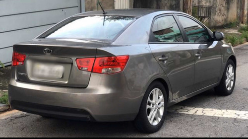 Kia Cerato 1.6 Ex3 6 Marchas